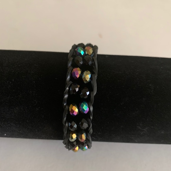 Hand Crafted Jewelry - Bracelet w/glass beads